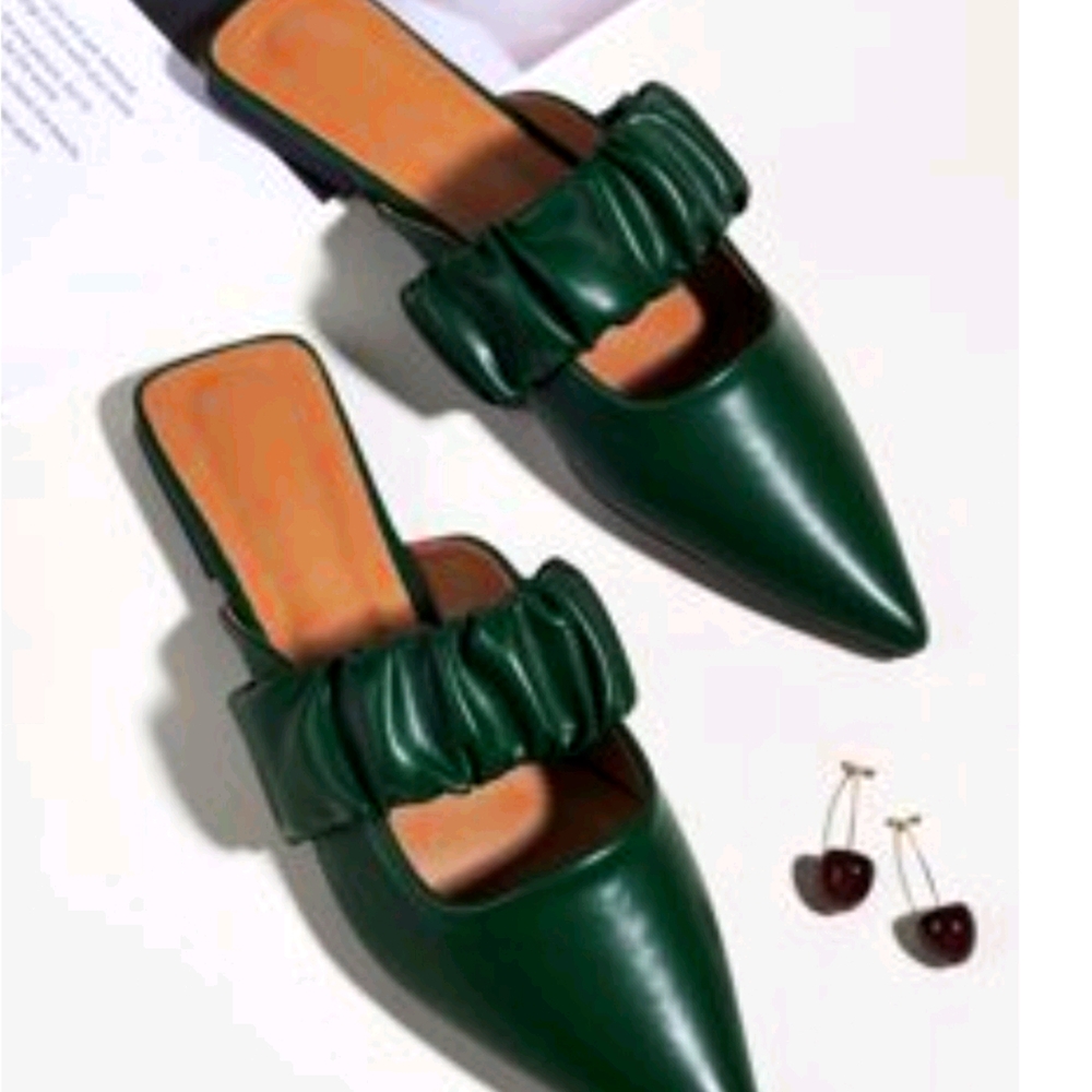 New pointy green elastic shoes flats sz 39